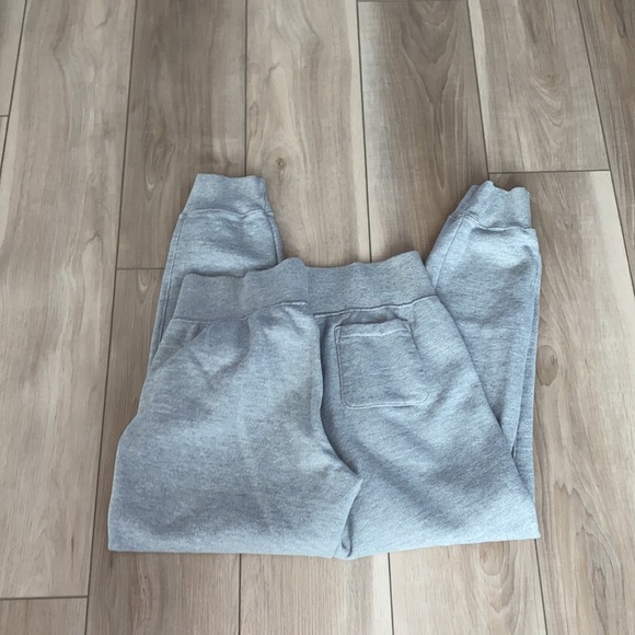 EUC Women’s Champion Grey Gray Sweatpants with Pockets Size M Medium - Picture 8 of 9